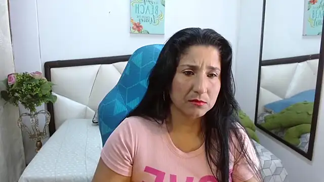 Miia Rosee  online show from March 2026 11:55:01 PM