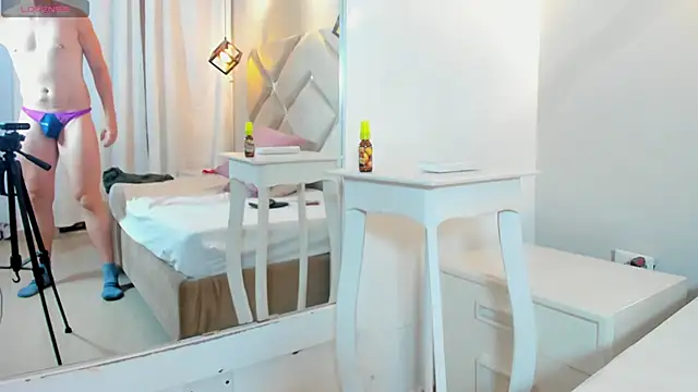 Snapshot of Angel_Sanzz chatting on February 2026 01:07:02 PM Angel Sanzz online show from February 2026 01:07:02 PM