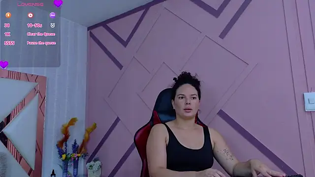 ZamanthaJhones online show from April 2026 08:14:01 PM