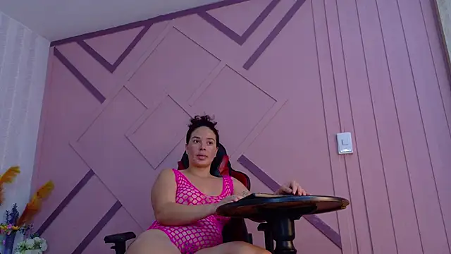 ZamanthaJhones online show from April 2026 07:20:02 PM