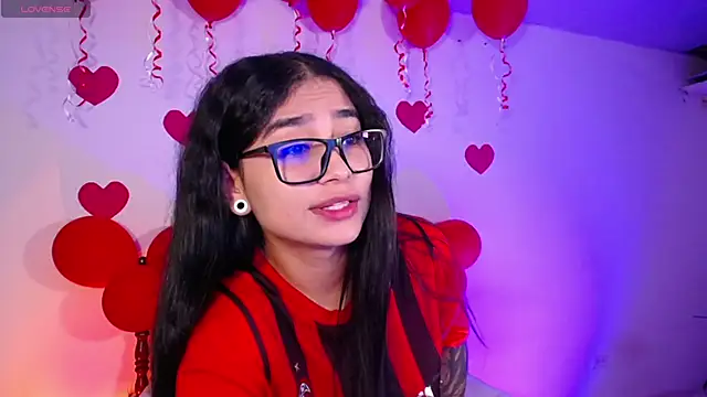 Snapshot of thalia_069 chatting on February 2026 02:13:01 PM thalia 069 online show from February 2026 02:13:01 PM