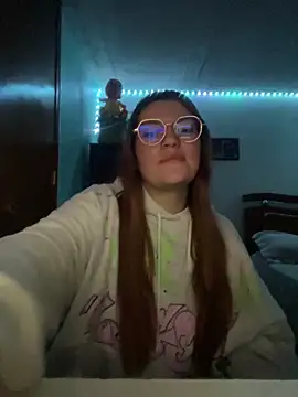 Snapshot of Vixroy7 chatting on February 2026 01:06:01 AM Vixroy7 online show from February 2026 01:06:01 AM