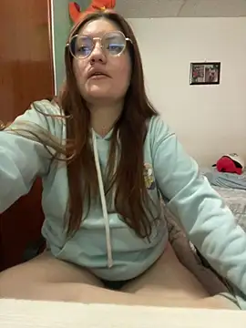 Vixroy7 online show from July 2026 10:37:01 PM