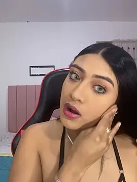 Snapshot of GabrielaZuluaga chatting on February 2026 05:11:02 AM GabrielaZuluaga online show from February 2026 05:11:02 AM