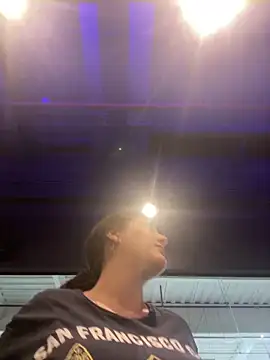 Snapshot of lizzy_luminair chatting on February 2026 11:33:01 PM lizzy luminair online show from February 2026 11:33:01 PM