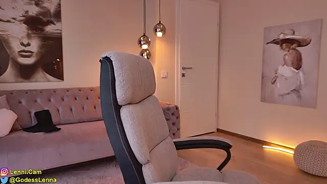 Lenna Godess online show from February 2026 06:18:02 AM