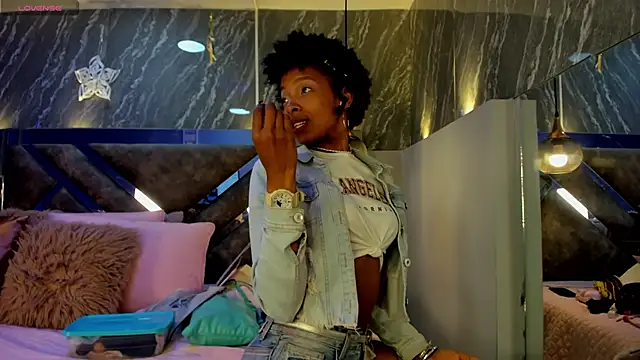 Snapshot of Afrodita_Greenn chatting on February 2026 03:34:02 AM Afrodita Greenn online show from February 2026 03:34:02 AM