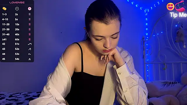 Snapshot of MistressBabe chatting on February 2026 06:14:01 PM MistressBabe online show from February 2026 06:14:01 PM