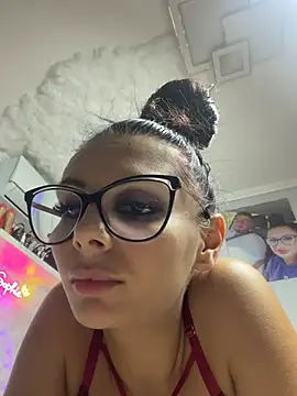 Snapshot of HiddendesireXO01 chatting on July 2026 07:16:01 PM HiddendesireXO01 online show from July 2026 07:16:01 PM