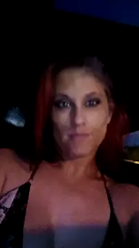 BusyB1983 online show from May 2026 01:36:02 AM