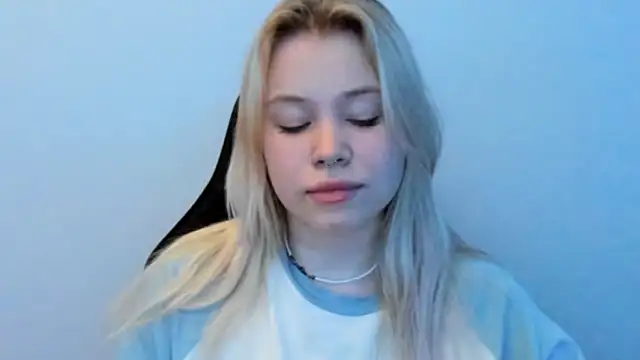 Snapshot of Lulu_Di chatting on February 2026 12:31:01 AM Lulu Di online show from February 2026 12:31:01 AM