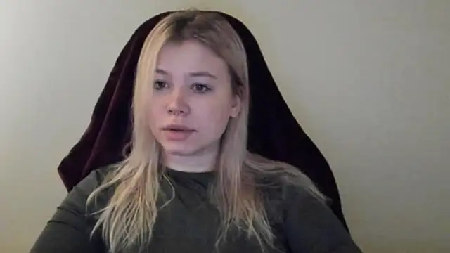 Snapshot of Lulu_Di chatting on February 2026 11:41:02 PM Lulu Di online show from February 2026 11:41:02 PM