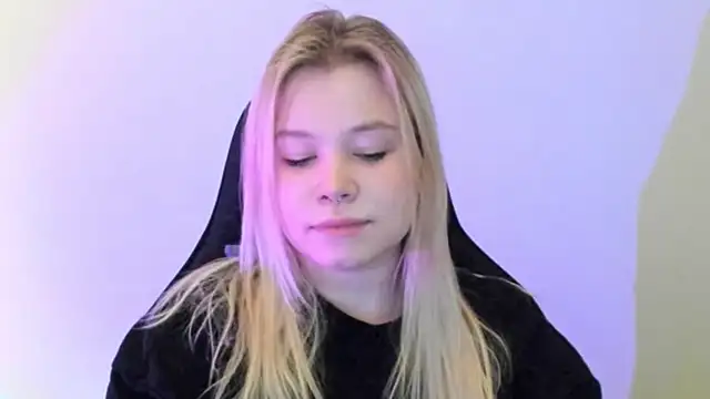 Snapshot of Lulu_Di chatting on February 2026 10:16:02 PM Lulu Di online show from February 2026 10:16:02 PM