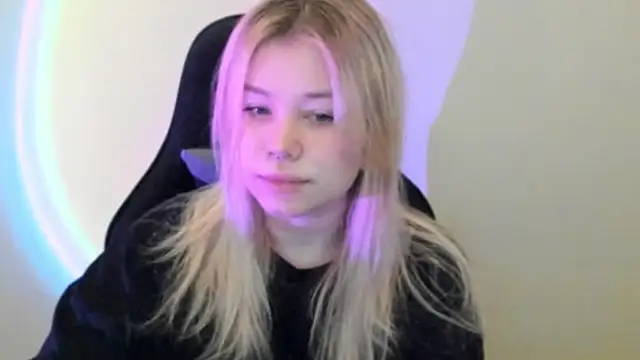 Snapshot of Lulu_Di chatting on February 2026 01:56:02 AM Lulu Di online show from February 2026 01:56:02 AM