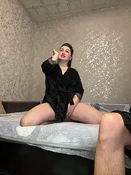 Snapshot of Lubovnikii chatting on February 2026 05:50:01 PM Lubovnikii online show from February 2026 05:50:01 PM