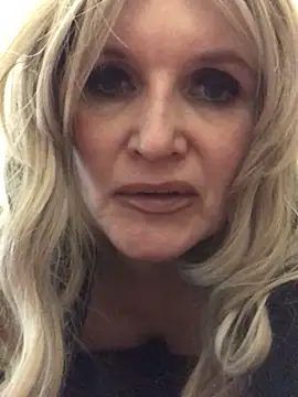 Snejnaya online show from February 2026 02:31:02 PM