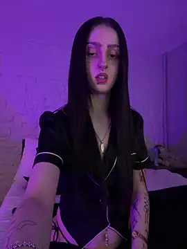 bellaxlauren online show from February 2026 11:36:01 PM