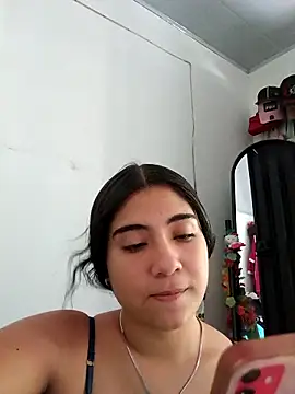 Ailen-cute online show from February 2026 06:51:02 PM