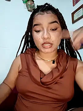 Snapshot of tina_tinitaa chatting on February 2026 03:45:01 AM tina tinitaa online show from February 2026 03:45:01 AM