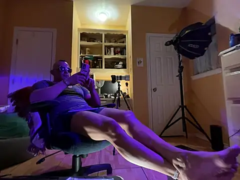 daddydonkey84 online show from June 2026 02:58:01 AM