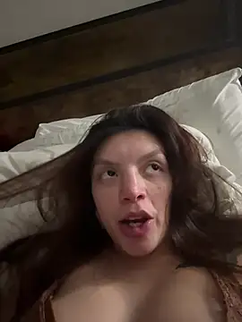 Snapshot of Mandygonewild chatting on February 2026 07:45:01 AM Mandygonewild online show from February 2026 07:45:01 AM