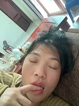 Lyn-be99 online show from February 2026 07:51:01 AM