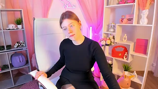 CelestineMauriac online show from February 2026 06:15:02 PM