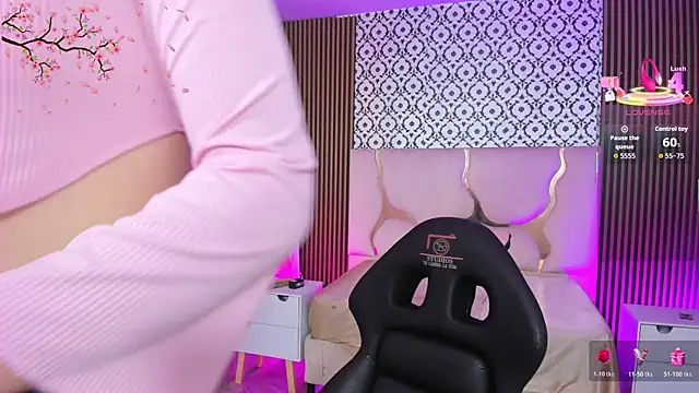 Snapshot of NOOAH_TAY chatting on April 2026 11:49:01 AM NOOAH TAY online show from April 2026 11:49:01 AM