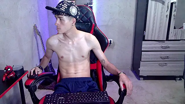 Snapshot of Johnny_cagee_ chatting on July 2026 12:08:02 AM Johnny cagee online show from July 2026 12:08:02 AM