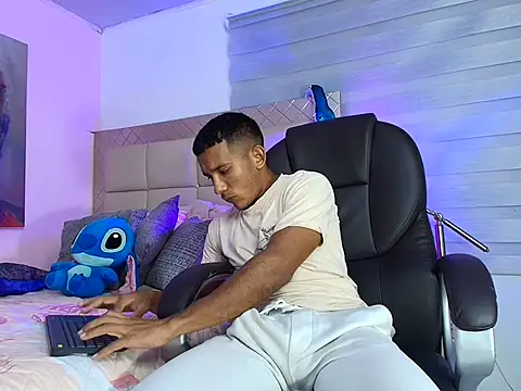 ricky spensar23cm  online show from February 2026 02:16:01 AM