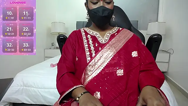 Snapshot of kavya_suri_ chatting on February 2026 05:08:01 PM kavya suri online show from February 2026 05:08:01 PM