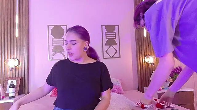 Snapshot of Hanna-Winchester chatting on February 2026 04:42:02 AM Hanna-Winchester online show from February 2026 04:42:02 AM