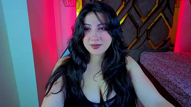 Snapshot of Luvienne chatting on March 2026 07:42:01 PM Luvienne online show from March 2026 07:42:01 PM