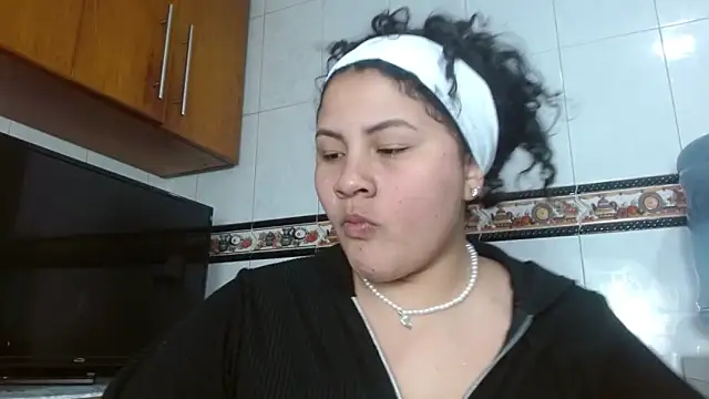 Snapshot of Baby_dirt chatting on March 2026 02:35:02 PM Baby dirt online show from March 2026 02:35:02 PM