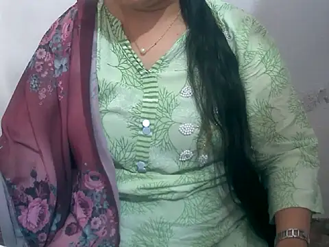 Cute Aliyaa online show from March 2026 08:10:02 AM