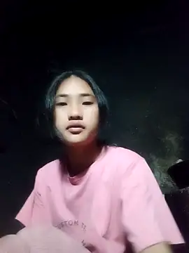 Snapshot of Hoa-tuylip chatting on February 2026 10:47:02 PM Hoa-tuylip online show from February 2026 10:47:02 PM