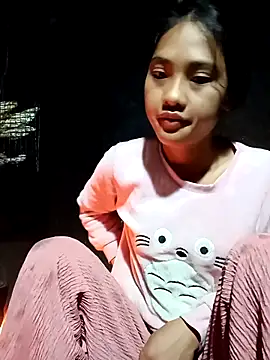 Snapshot of Hoa-tuylip chatting on February 2026 10:19:02 PM Hoa-tuylip online show from February 2026 10:19:02 PM