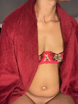 Hot Mess18 online show from May 2026 07:37:01 AM