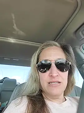 Sunflower0025 online show from March 2026 06:02:02 PM