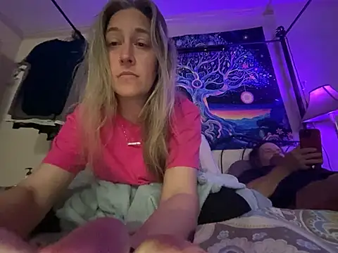 Sunflower0025 online show from May 2026 11:10:01 PM