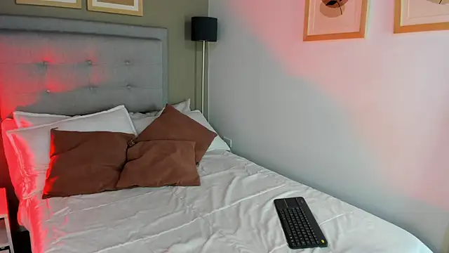 SalomeStorm  online show from February 2026 08:59:02 PM