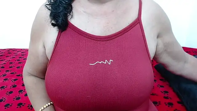 ElizabethMiler online show from July 2026 11:00:01 PM