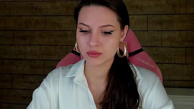 AliceVersal online show from April 2026 04:32:02 AM