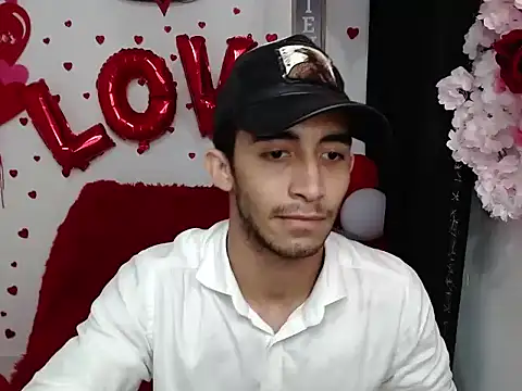 Snapshot of Caius_fox chatting on February 2026 04:58:01 PM Caius fox online show from February 2026 04:58:01 PM