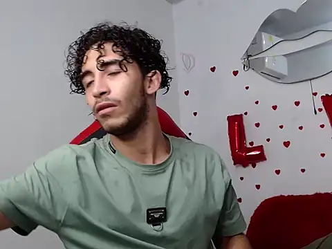 Caius fox online show from March 2026 11:27:02 AM