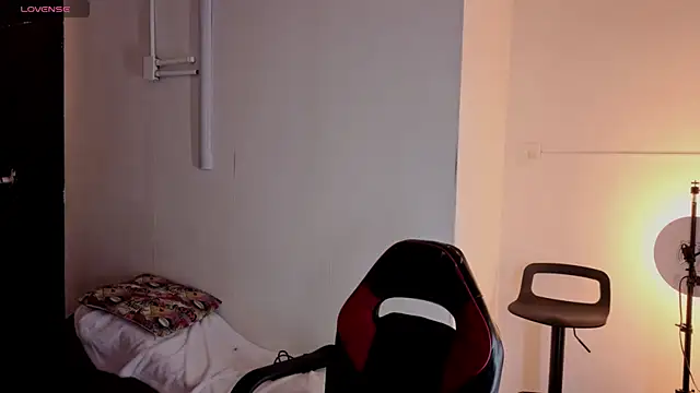 Snapshot of megara_hott chatting on February 2026 03:52:01 PM megara hott online show from February 2026 03:52:01 PM