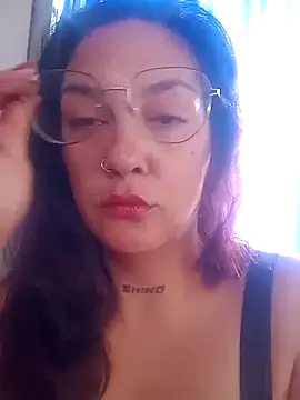 Snapshot of kuramaqueen chatting on February 2026 09:53:01 PM kuramaqueen online show from February 2026 09:53:01 PM