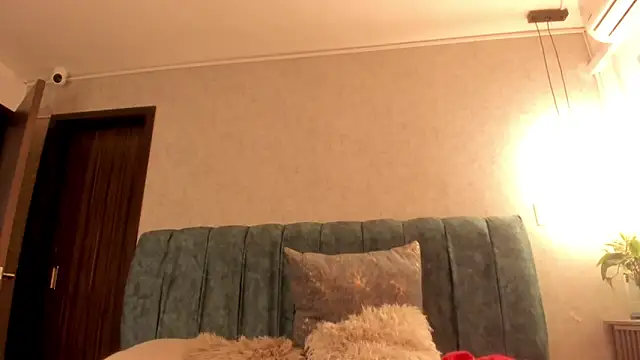 Aleera Walton online show from March 2026 08:19:02 PM