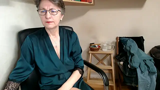 katemodel online show from December 2025 08:12:02 AM