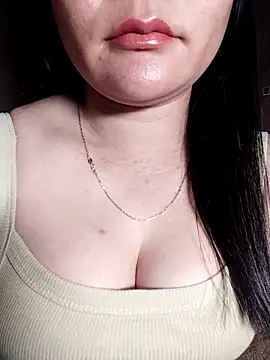 Snapshot of Reina_Fcup01 chatting on February 2026 12:30:02 AM Reina Fcup01 online show from February 2026 12:30:02 AM